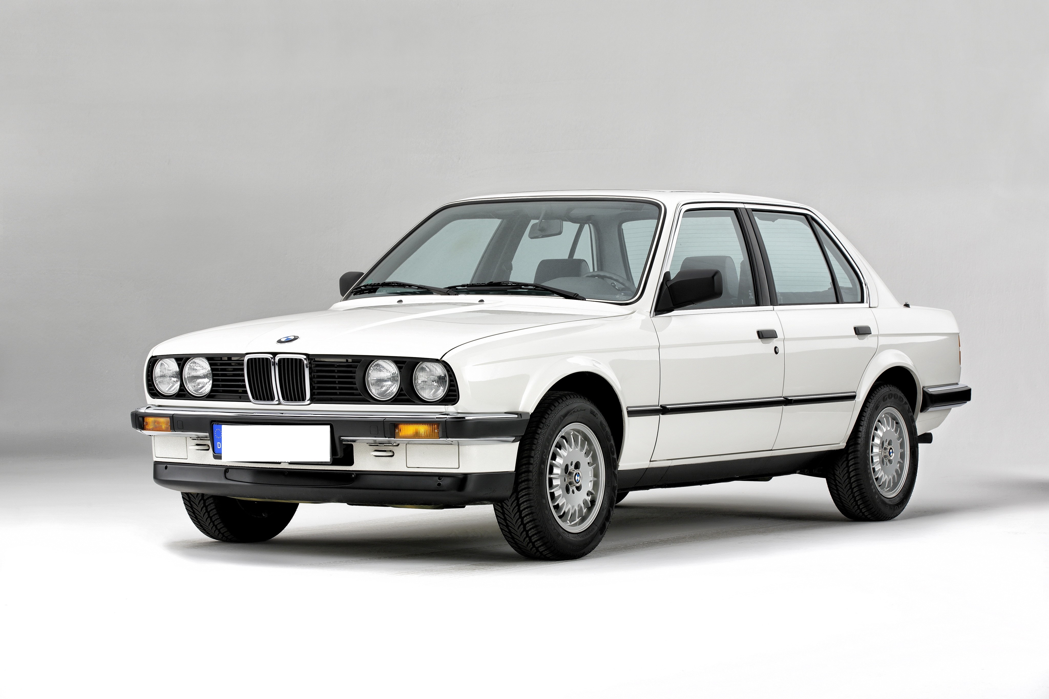 BMW 3 Series E30 Sedan (09.1982 - 03.1992)